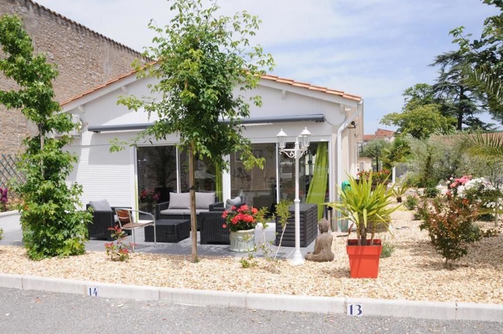 Logis Hotel L'Oliveraie Cognac Exterior foto
